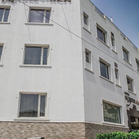 Fabhotel Marble Arch Karol Bagh Delhi  Dış mekan fotoğraf