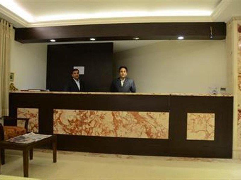 Fabhotel Marble Arch Karol Bagh Delhi  Dış mekan fotoğraf