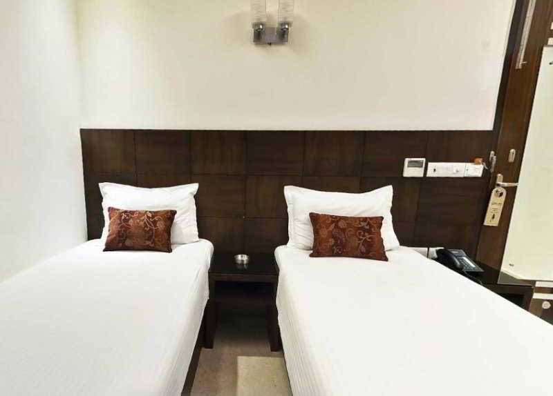 Fabhotel Marble Arch Karol Bagh Delhi  Dış mekan fotoğraf