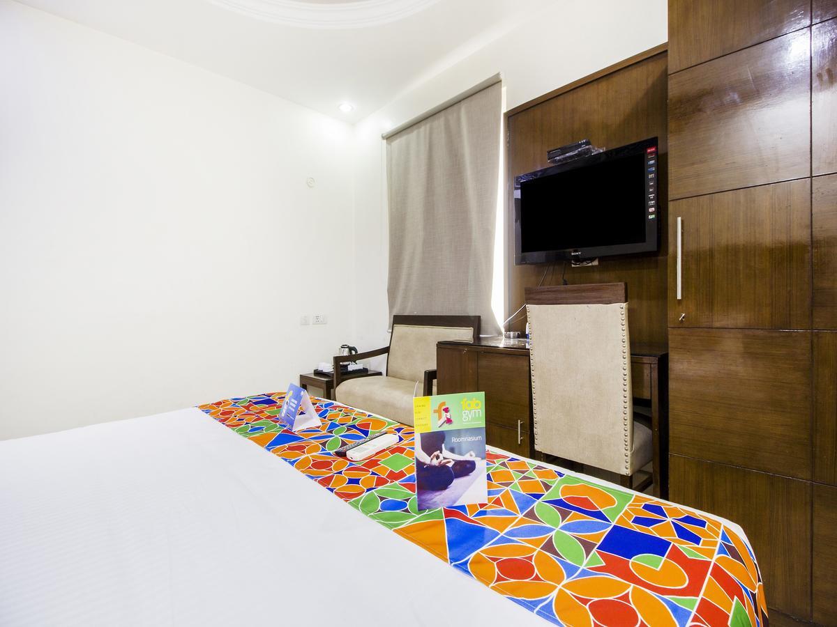 Fabhotel Marble Arch Karol Bagh Delhi  Dış mekan fotoğraf